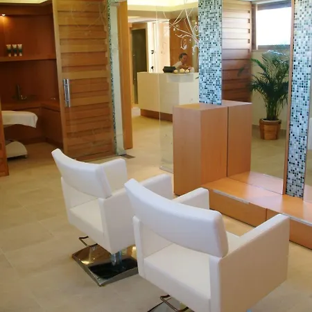 Ionian Emerald كارافوميلوس