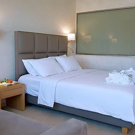 Отель Ionian Emerald 5*
