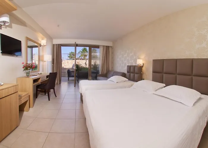 Ionian Emerald Hotel 5*