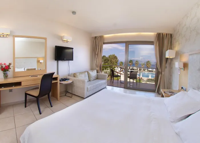 Ionian Emerald Hotel