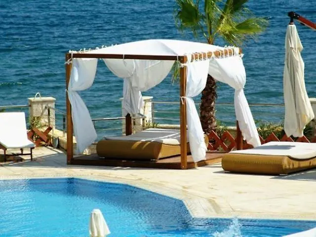 Ionian Emerald Karavomylos